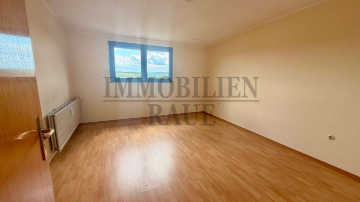 EIN HAUS, VIELE MÖGLICHKEITEN - MIT GARAGE UND GARTEN IN FRIEDRICHSTHAL - SOFORT FREI