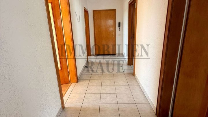 EIN HAUS, VIELE MÖGLICHKEITEN - MIT GARAGE UND GARTEN IN FRIEDRICHSTHAL - SOFORT FREI