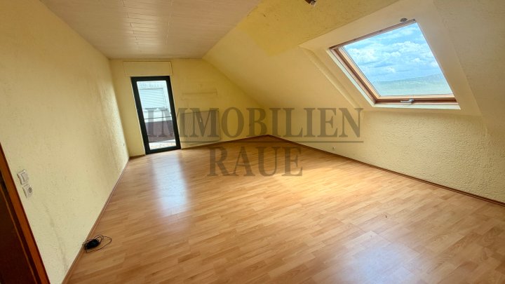 EIN HAUS, VIELE MÖGLICHKEITEN - MIT GARAGE UND GARTEN IN FRIEDRICHSTHAL - SOFORT FREI