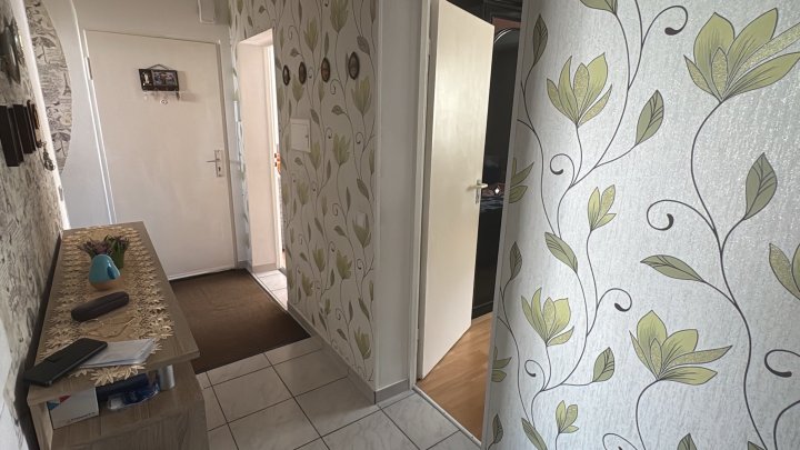Gepflegte 2-Zimmer-Eigentumswohnung mit Balkon in Saarlouis-Picard