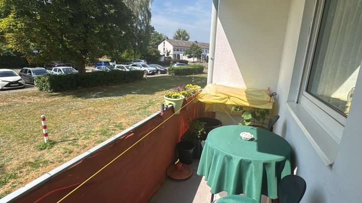 Gepflegte 2-Zimmer-Eigentumswohnung mit Balkon in Saarlouis-Picard