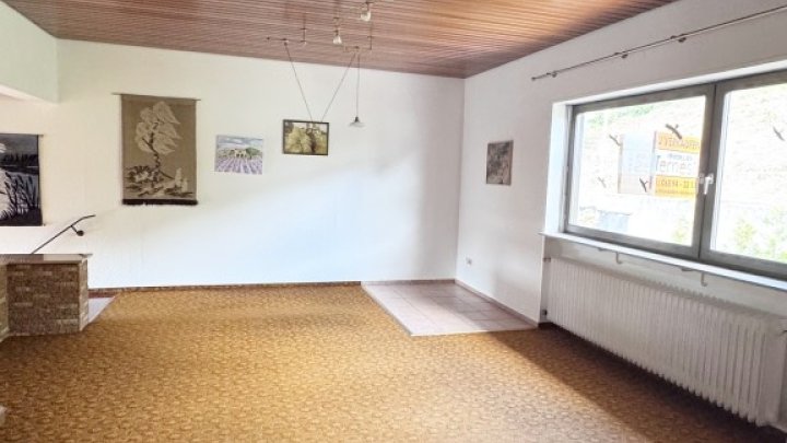 Freistehender Split-Level-Bungalow in Top-Lage von Spiesen-Elversberg!