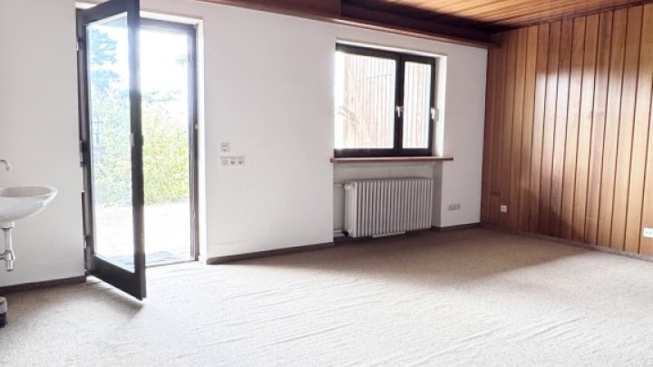 Freistehender Splitlevel-Bungalow in Top-Lage von Spiesen-Elversberg!
