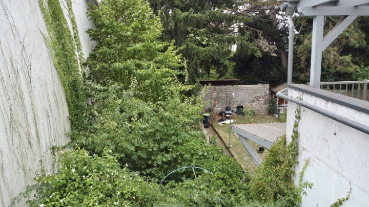Sanierungsbedürftiges Ein- bis Zweifamilienhaus mit viel Potenzial