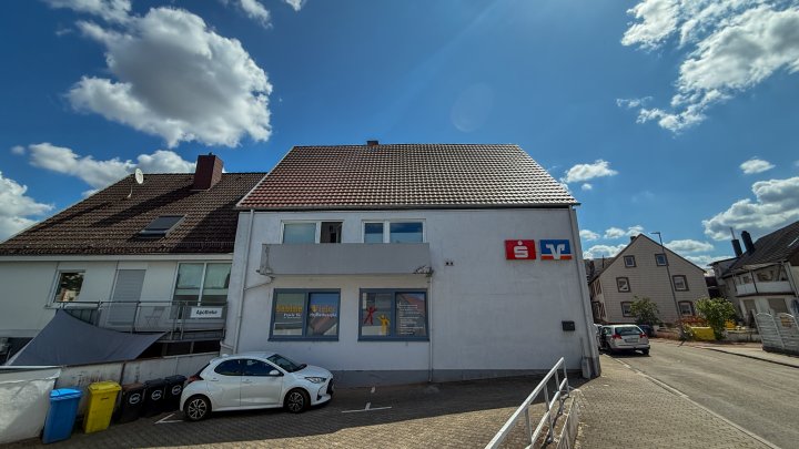 NIEDERAUERBACH - Praxisräume im 1. OG – vielseitig nutzbar, mit Balkon & Stellplätzen