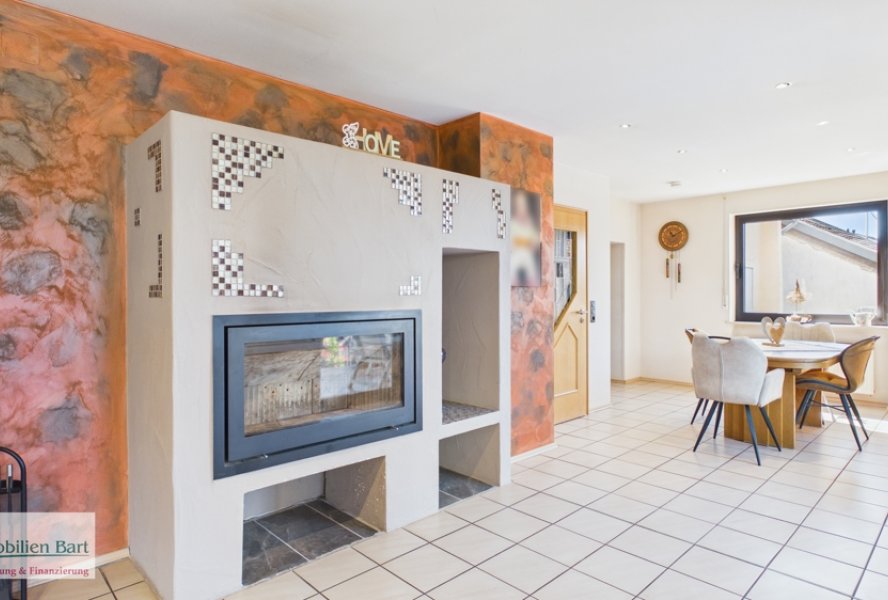 Kamin im Wohn- und Esszimmer