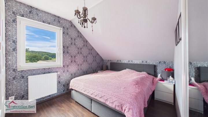 GRENZNÄHE LUXEMBURG: DHH / 3-4 SZ / GARAGE / GARTEN IN PERL-BORG!