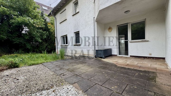 SCHÖNE WOHNUNG MIT TERRASSE UND GARTEN SOWIE TG-STELLPLATZ - SOFORT FREI
