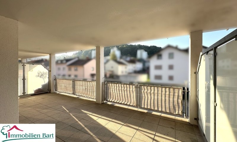 SOFORT FREI: 71 M² WOHNUNG MIT LOGGIA & KFZ-STELLPLATZ IN MERZIG!