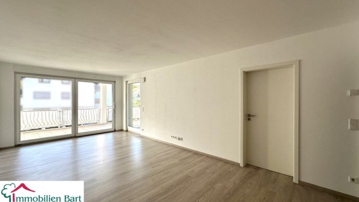 SOFORT FREI: 71 M² WOHNUNG MIT LOGGIA & KFZ-STELLPLATZ IN MERZIG!