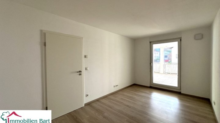 SOFORT FREI: 71 M² WOHNUNG MIT LOGGIA & KFZ-STELLPLATZ IN MERZIG!