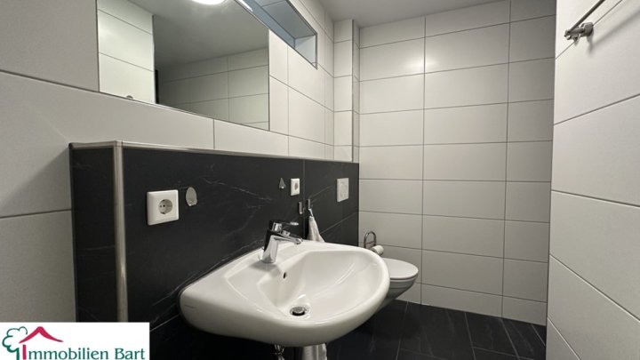 SOFORT FREI: 71 M² WOHNUNG MIT LOGGIA & KFZ-STELLPLATZ IN MERZIG!