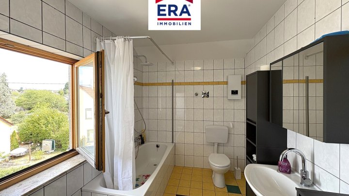 RESERVIERT-MEHRFAMILIENHAUS, RENDITEOBJEKT, RUHIGE NEBENSTRASSE IN ENSDORF