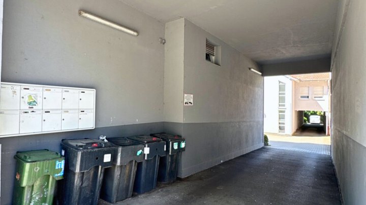 Erstbezug - Sanierte 2-ZKB Erdgeschosswohnung in zentraler Lage