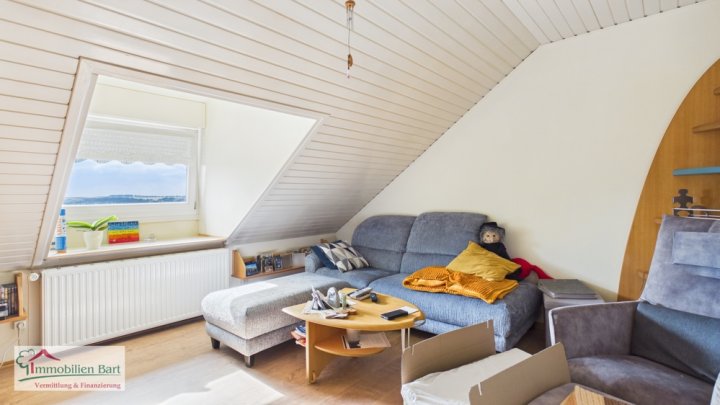 GRENZNÄHE LUXEMBURG: GERÄUMIGES WOHNHAUS MIT 5 SCHLAFZIMMER / 3 BÄDER / GARAGE UND GARTEN!