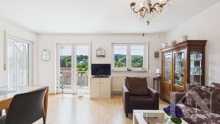 Gepflegte Eigentumswohnung mit Fernblick und Balkon in Saarbrücken-Eschringen