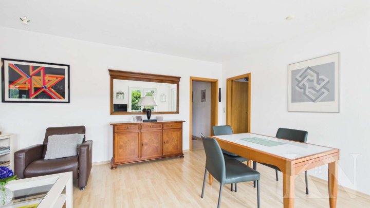 Gepflegte Eigentumswohnung mit Fernblick und Balkon in Saarbrücken-Eschringen