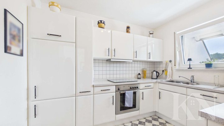 Gepflegte Eigentumswohnung mit Fernblick und Balkon in Saarbrücken-Eschringen