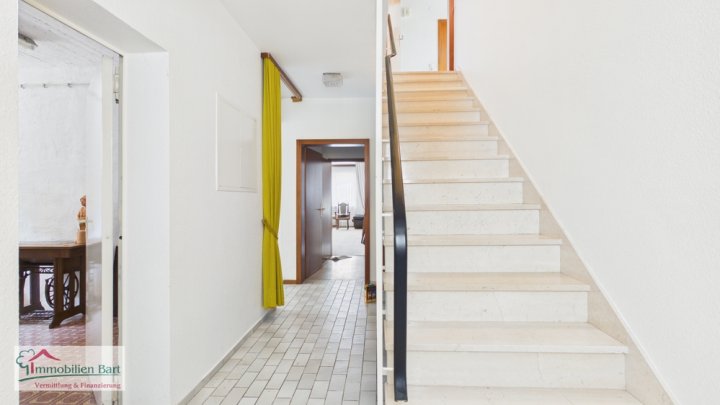 GEPFLEGTES WOHNHAUS MIT EINLIEGERWOHNUNG IN TOP LAGE VON METTLACH!