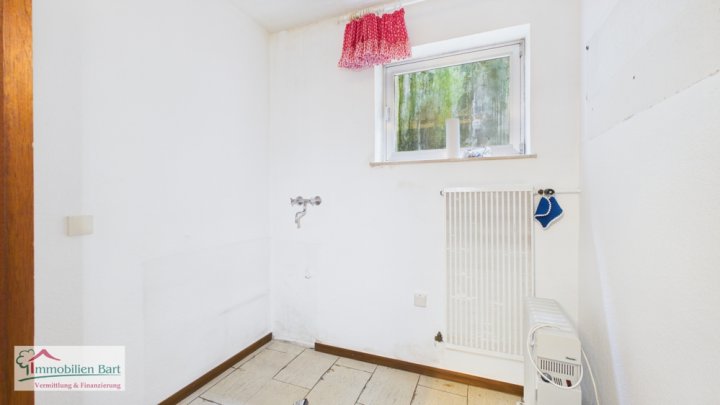 GEPFLEGTES WOHNHAUS MIT EINLIEGERWOHNUNG IN TOP LAGE VON METTLACH!