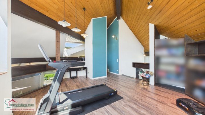 FREMERSDORF: ARCHITEKTENHAUS / EINLIEGERWOHNUNG / GARTEN / GARAGE!