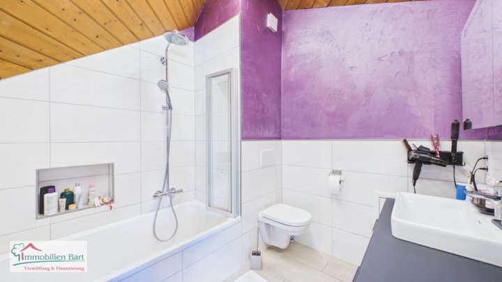 FREMERSDORF: ARCHITEKTENHAUS / EINLIEGERWOHNUNG / GARTEN / GARAGE!
