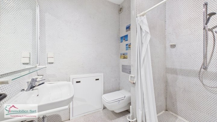 FREMERSDORF: ARCHITEKTENHAUS / EINLIEGERWOHNUNG / GARTEN / GARAGE!