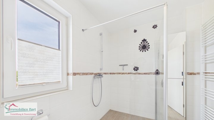 PERL: MÖBLIERTE, ALTERSGERECHTE WOHNUNG IN PERL / SOFORT VERFÜGBAR!