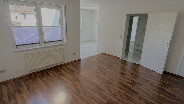 Gemütliche zwei Zimmer Küche Bad mit BalkonK im Herzen von Lummerschied
