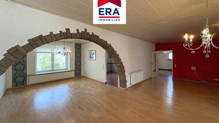 EINFAMILIENHAUS, RUHIGE LAGE IN WADGASSEN-SCHAFFHAUSEN !