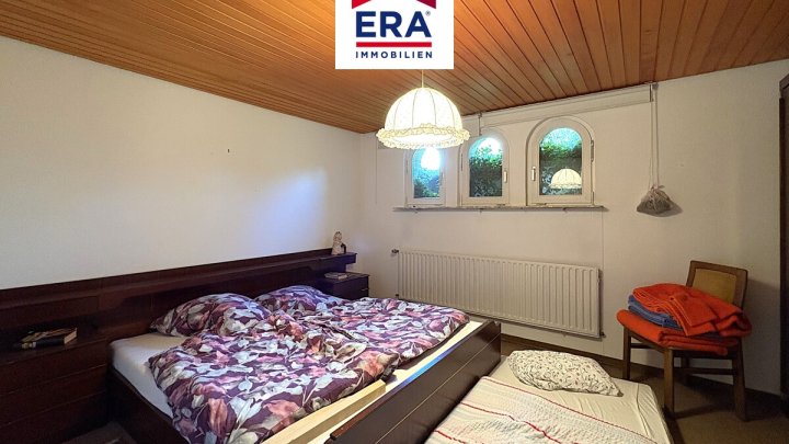 EINFAMILIENHAUS, RUHIGE LAGE IN WADGASSEN-SCHAFFHAUSEN !