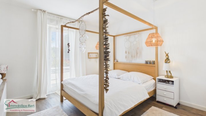 TRAUMHAUS IN WEISKIRCHEN: BUNGALOW MIT 3 SZ / 2 GARAGEN / TOLLER GARTEN!