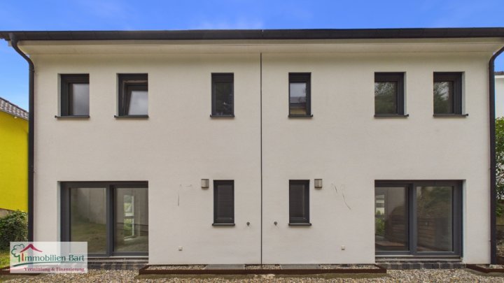 L-STADTBREDIMUS: NEUBAU DHH / 128 M² / 3 SZ / RUHIGE WOHNLAGE