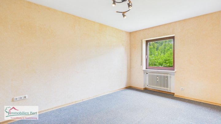 SOFORT VERFÜGBAR: WOHNHAUS MIT 2 WOHNEINHEITEN IN TOP LAGE VON ORSCHOLZ