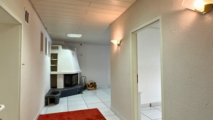 Großzügiges Wohn- und Geschäftshaus, 410m² Gesamtfläche in ruhiger Seitenstraße