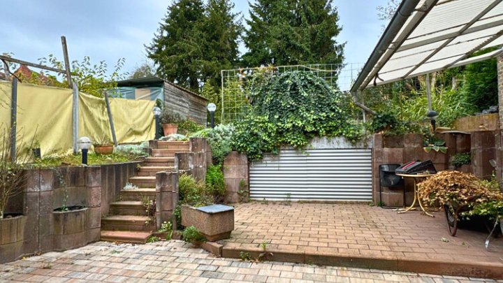 Großzügiges Wohn- und Geschäftshaus, 410m² Gesamtfläche in ruhiger Seitenstraße