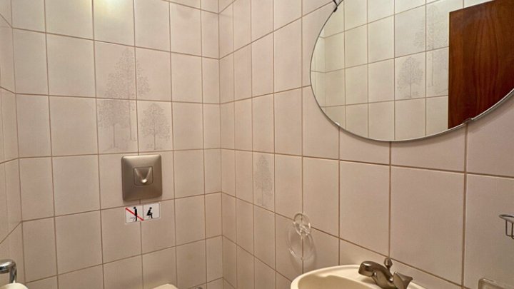 Großzügiges Wohn- und Geschäftshaus, 410m² Gesamtfläche in ruhiger Seitenstraße
