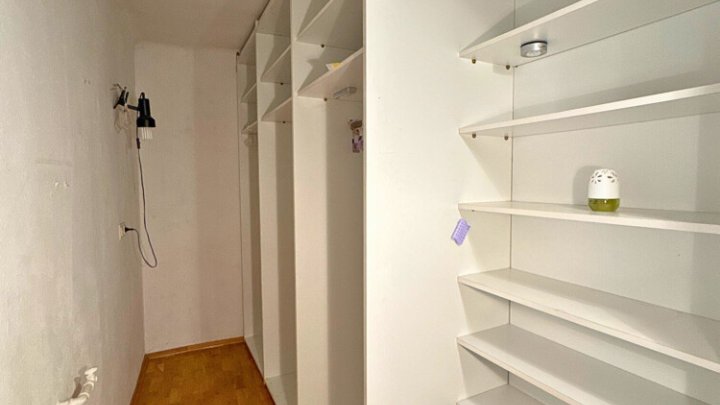 Großzügiges Wohn- und Geschäftshaus, 410m² Gesamtfläche in ruhiger Seitenstraße