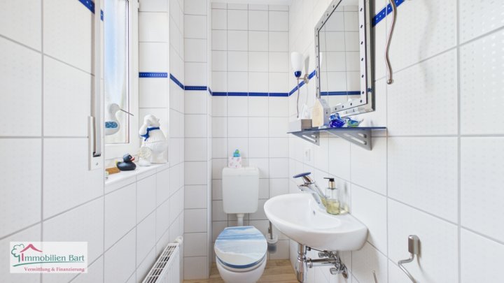SEHR GEPFLEGTES WOHNHAUS MIT TOLLEM GARTENGRUNDSTÜCK IN TOP WOHNLAGE