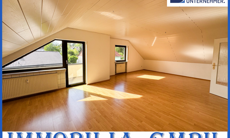 MÖRSBACH - 2 ZKB mit Balkon, Stellplatz & Kellerraum in bester Lage