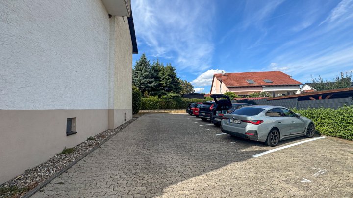 MÖRSBACH - 2 ZKB mit Balkon, Stellplatz & Kellerraum in bester Lage