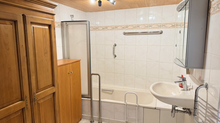 Charmantes Wohnhaus für Heim- und Handwerker in Überherrn-Berus zu verkaufen