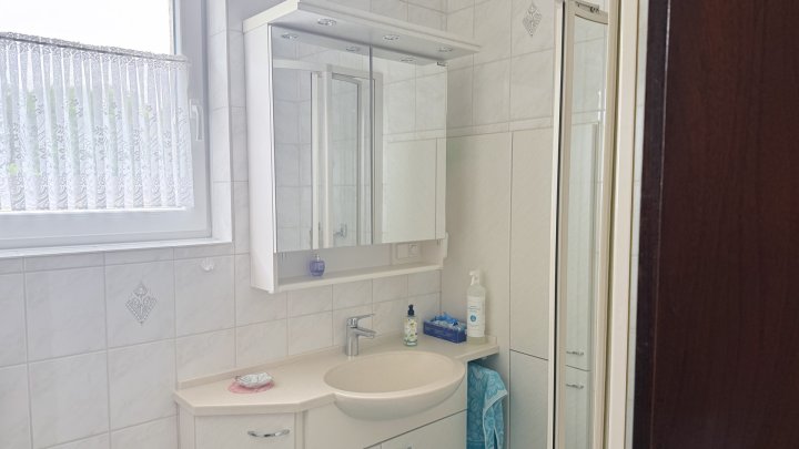 Gepflegtes Reihenmittelhaus mit Garten, Terrasse und Balkon in Heusweiler zu verkaufen