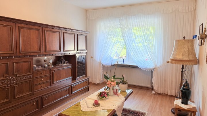 Gepflegtes Reihenmittelhaus mit Garten, Terrasse und Balkon in Heusweiler zu verkaufen