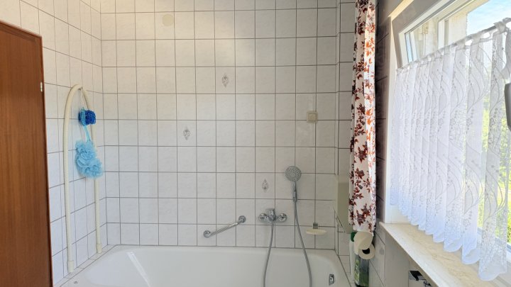 Gepflegtes Reihenmittelhaus mit Garten, Terrasse und Balkon in Heusweiler zu verkaufen