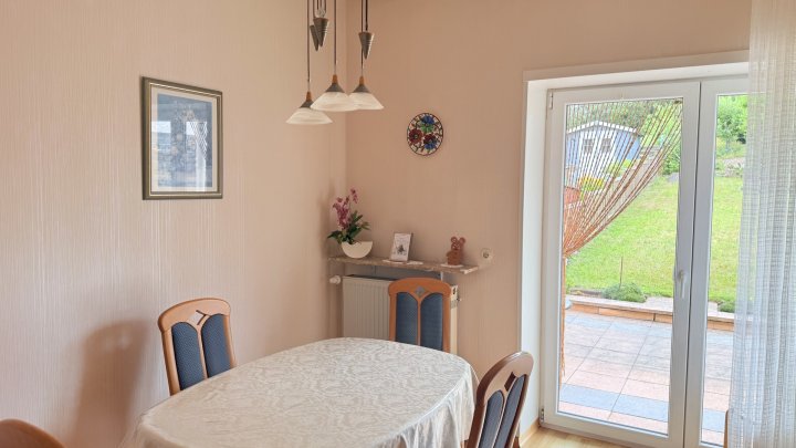 Gepflegtes Reihenmittelhaus mit Garten, Terrasse und Balkon in Heusweiler zu verkaufen