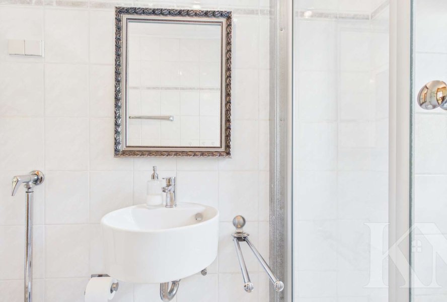 Badezimmer EG