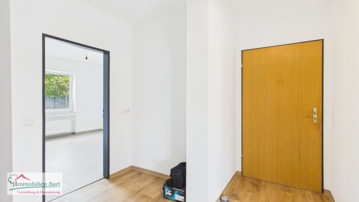 SOFORT FREI! 3 SCHLAFZIMMER! KERNSANIERTE 110 M² EGWOHNUNG MIT GÄSTE-WC IN PERL-NENNIG!