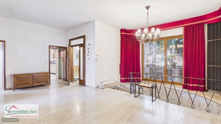 METTLACH: WOHNHAUS + GÄSTEHAUS / VIEL PLATZ / SCHWIMMBAD / 5-6 SCHLAFZIMMER