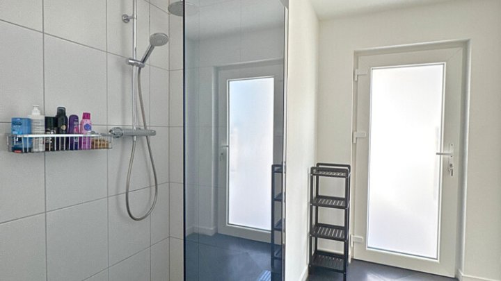 Wohnen + Arbeiten, luxuriös saniert auf über 324m² Gesamtfläche